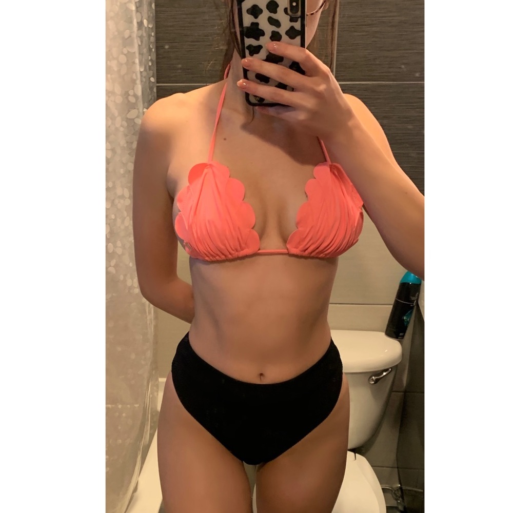 PINK Victoria secrets 2 bikini tops!
